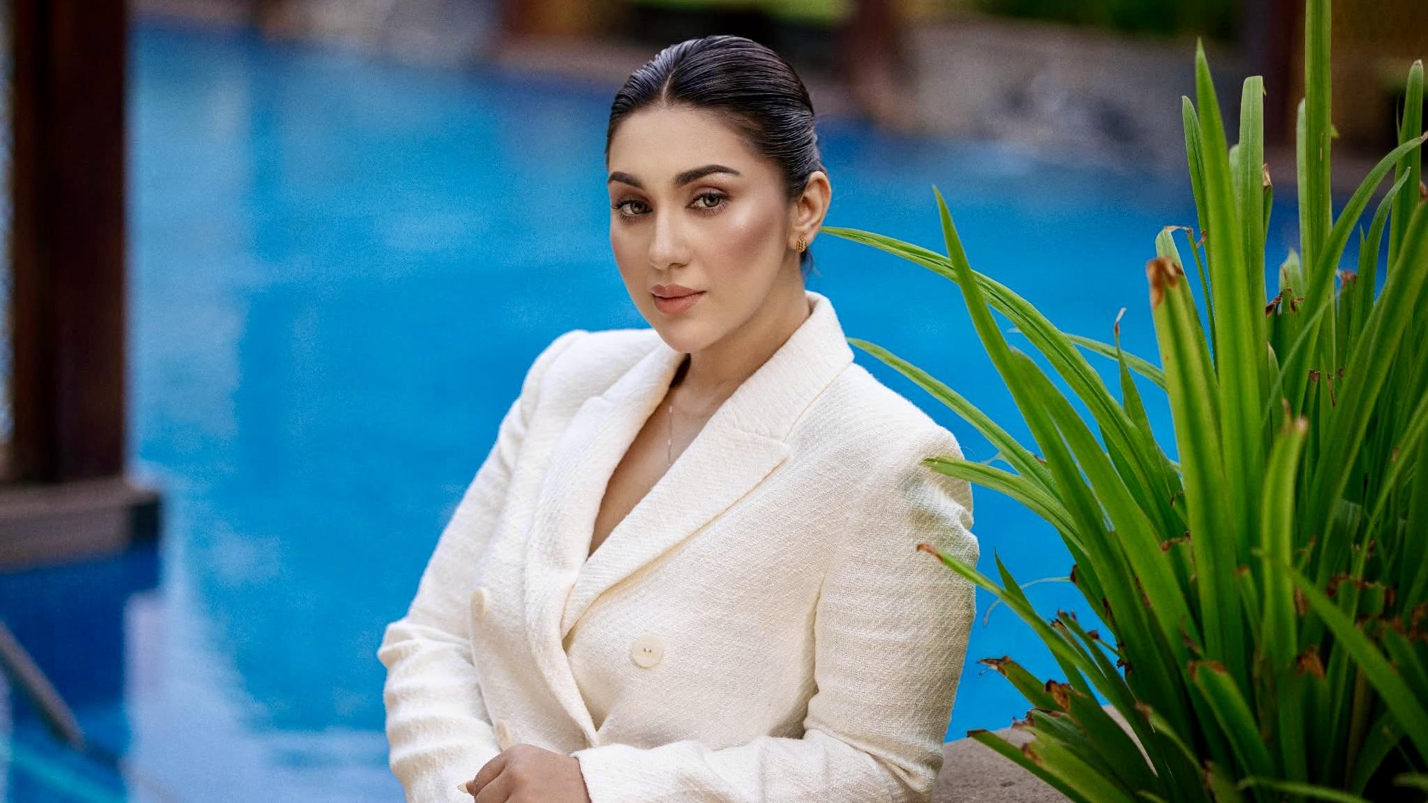 ‘ফিতা সবাই কাটে, আমি কাটলেই বলে ফিতা কাটা নায়িকা’